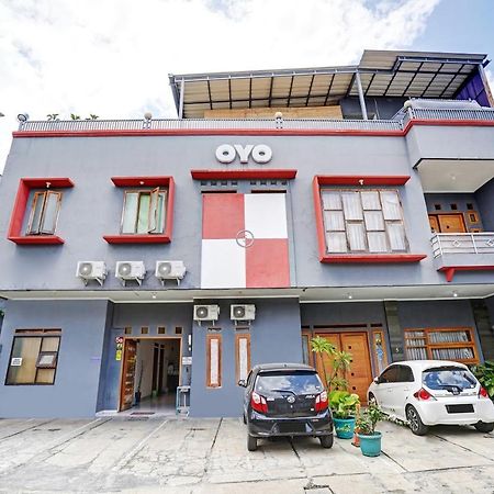 Oyo 1932 Srimahi Residence Бандунг Экстерьер фото